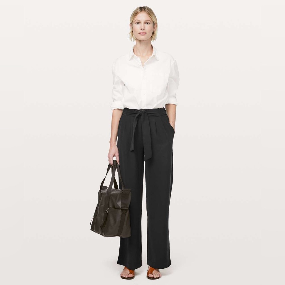 Lululemon Noir Belted Wide Leg Long Pants with Pockets and Elasticized Waist 10